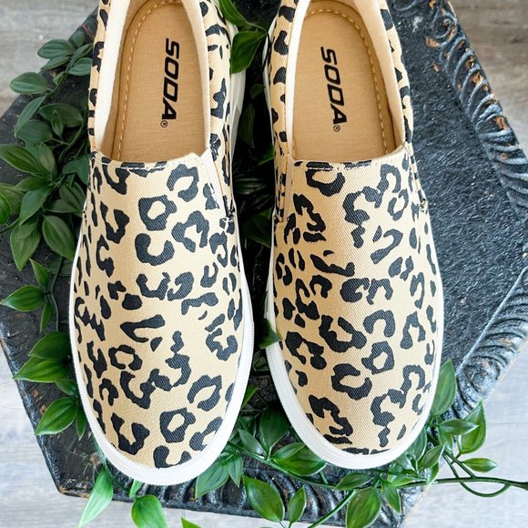 Leopard Canvas Slip On Sneakers - Picture 3 of 6